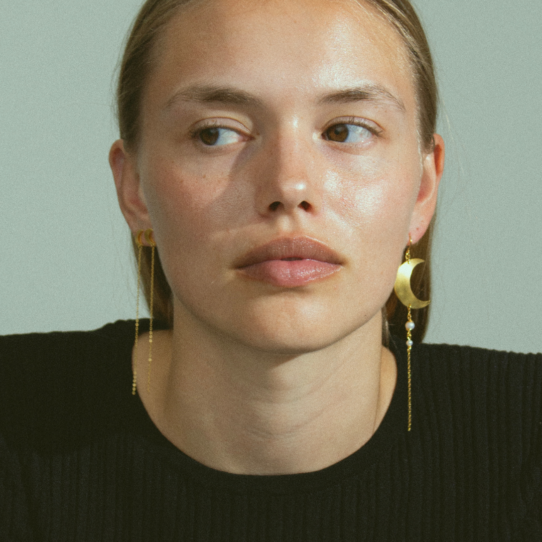 Half Moon Earring with pearl chain
