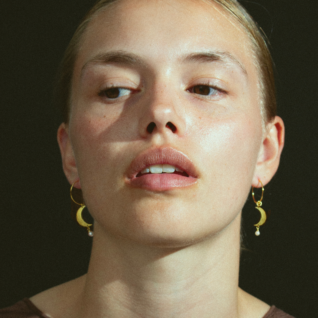 Half Moon Creole with pearl