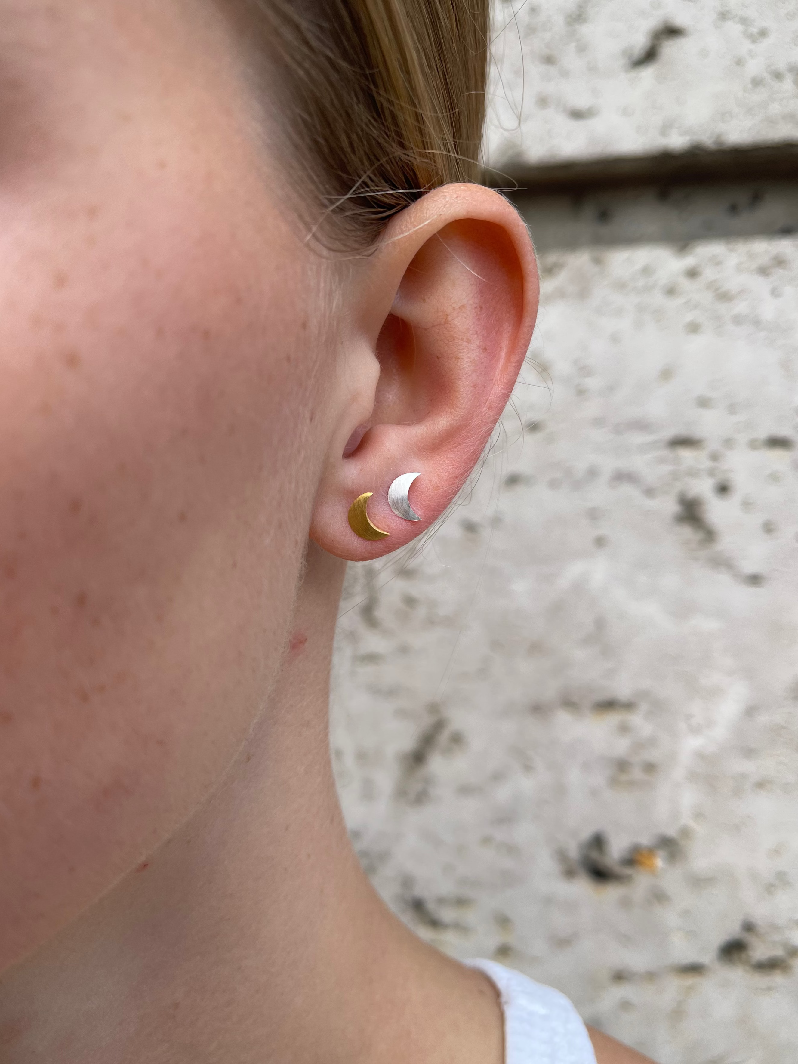 Small Half Moon Stud