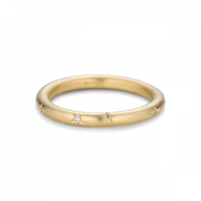 Stjernering i 14 karat guld 9 brillianter